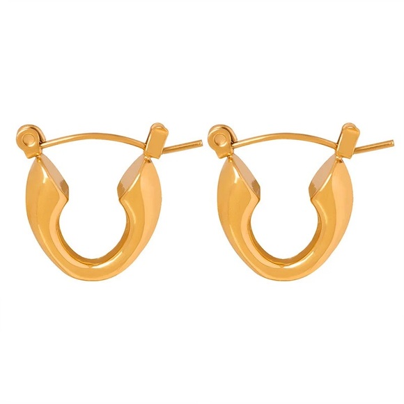 18K Gold Plated Mini Hoop Earrings*Oval Shape Hoops*Everyday Hoops* - Picture 4 of 4